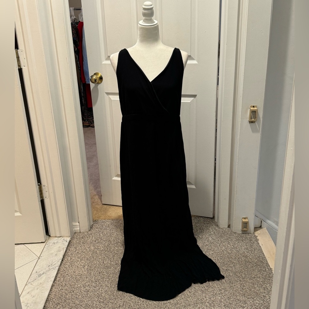 Forever 21 Black Maxi Dress